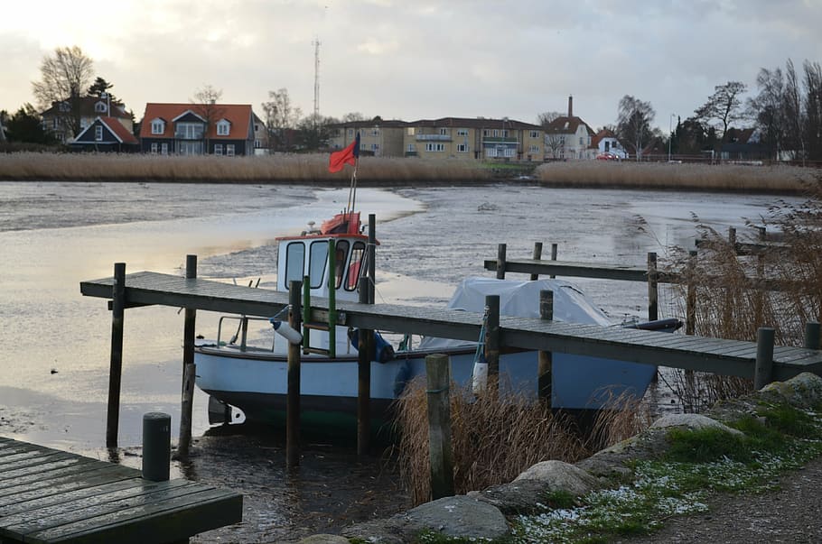 boat, winter, view, beach, lake, village, sea, water, built structure HD wallpaper