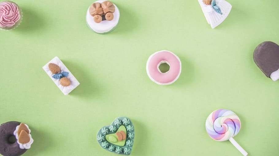 high angle photography of candies, desktop, nature, artificial HD wallpaper