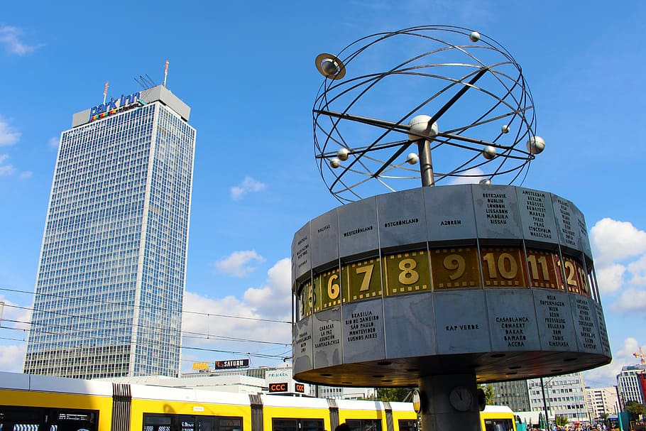 gray high-rise building during daylight, world clock, berlin, HD wallpaper