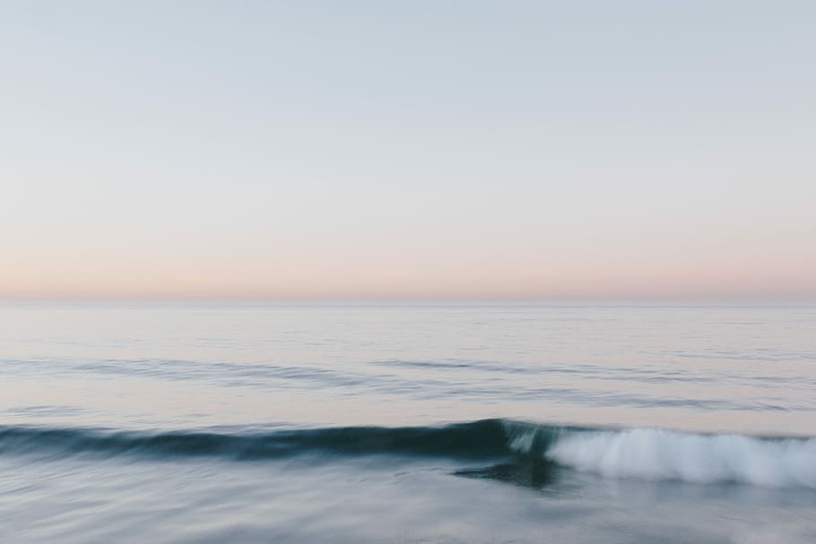 body of water wave, waves on water, sea, ocean, sunset, sunrise HD wallpaper