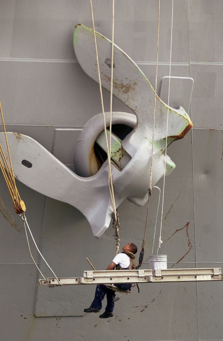 Ship, Anchor, Man, Maintenance, working, large, repair, labor HD wallpaper