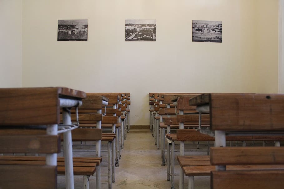 classroom, school, indoors, chair, table, wood - Material, education HD wallpaper