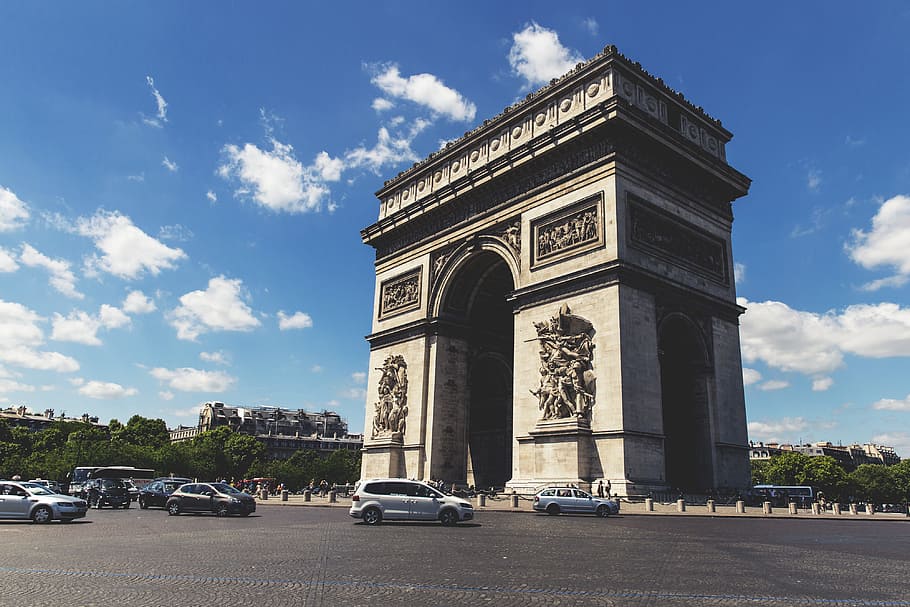 Wide-angle shot of the famous Arc De Triomphe in Paris, France. Image captured with a Canon 6D