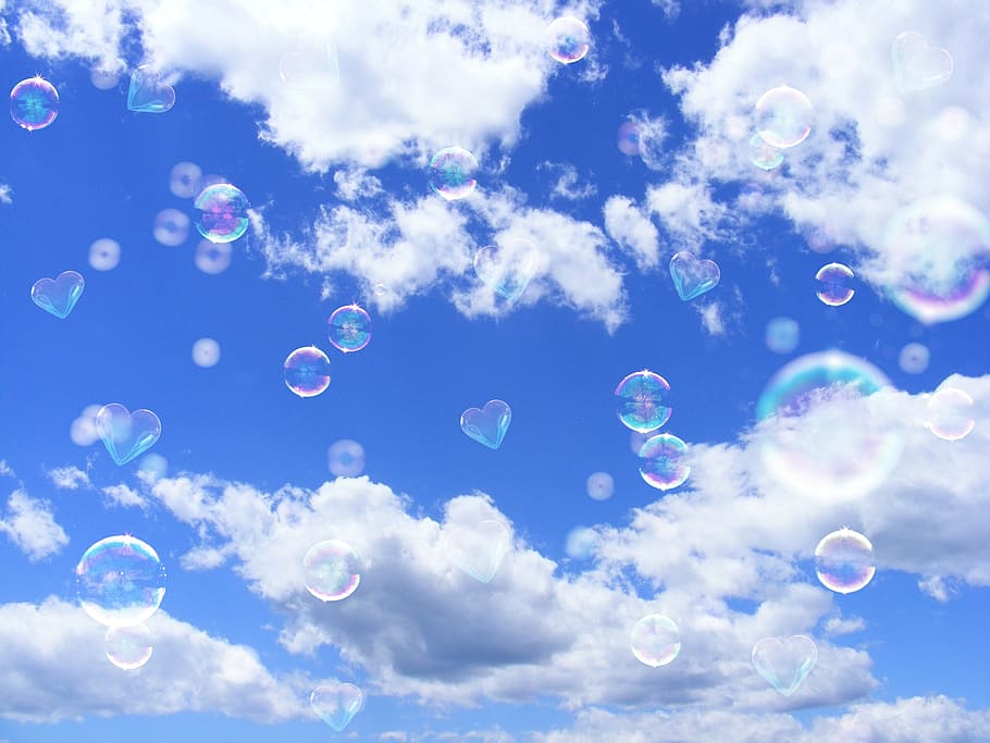 heart and round bubbles on air during daytime, blue sky, photography HD wallpaper