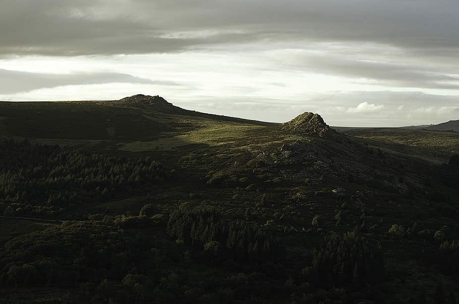 landscape photography of green mountain, rocky mountain during daytime HD wallpaper