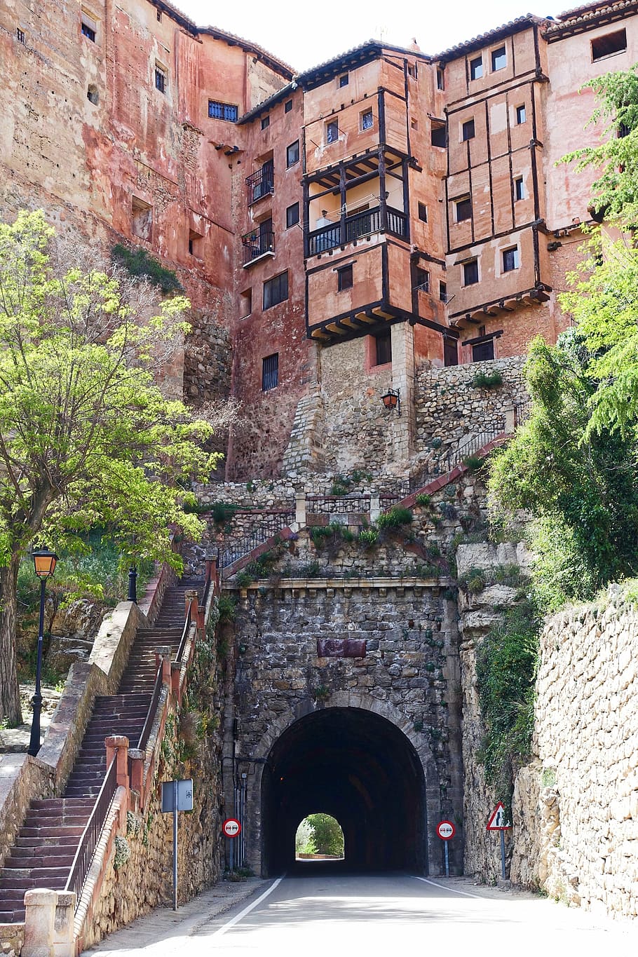albarracin, aragon, houses, pretty, roadway, tunnel, picturesque, HD wallpaper