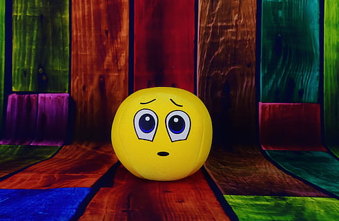photography of scared emoji ball, smiley, illustration, surprised HD wallpaper