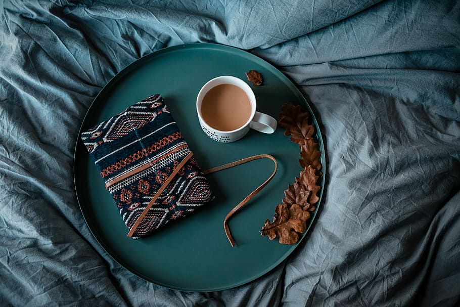white ceramic mug on round green tray, cup filled with coffee on tray HD wallpaper