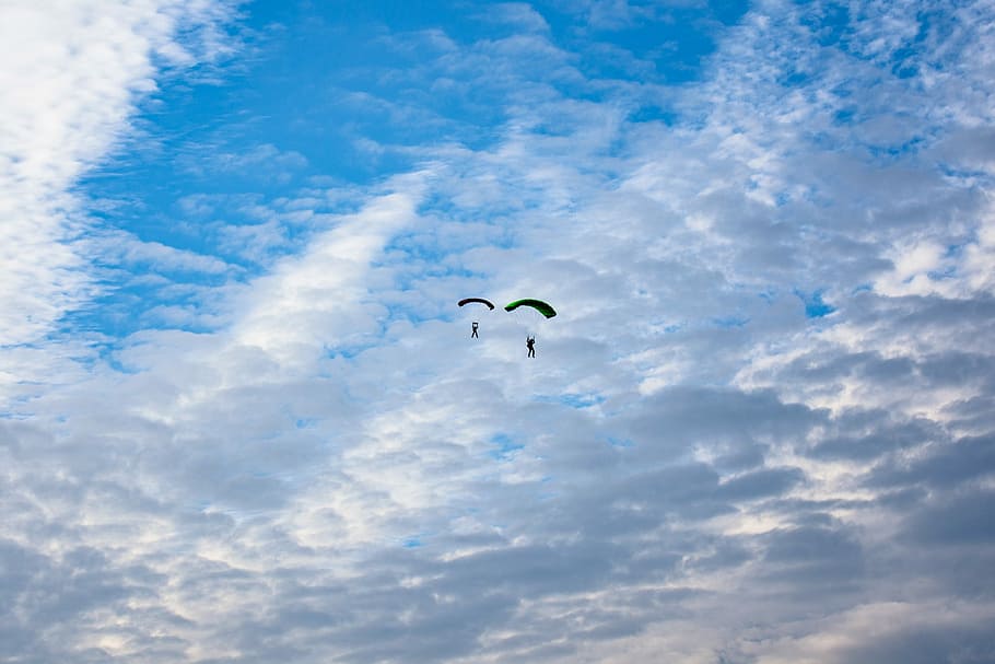 Skydiving, Clouds, Parachutist, dom, fun, cloud formations HD wallpaper