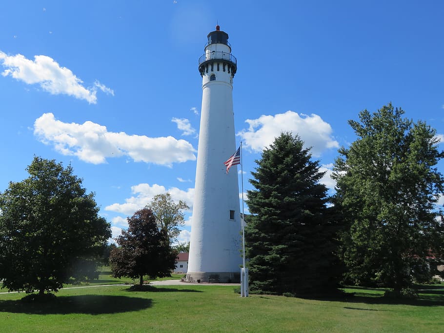 Lighthouse, Lakes, Wisconsin, guidance, grass, direction, tree HD wallpaper