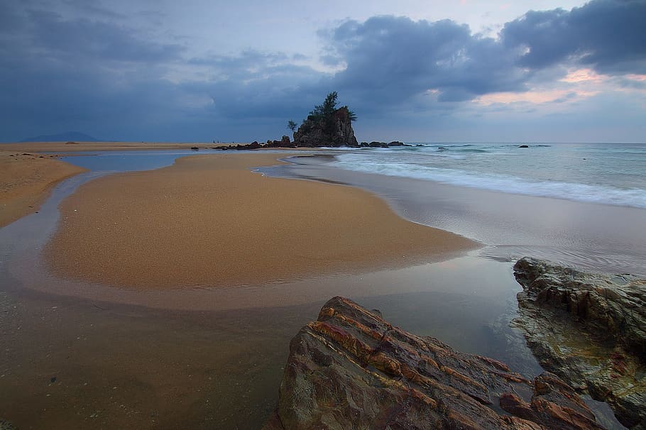island center body of water, seascape, storm, landmark, beach HD wallpaper