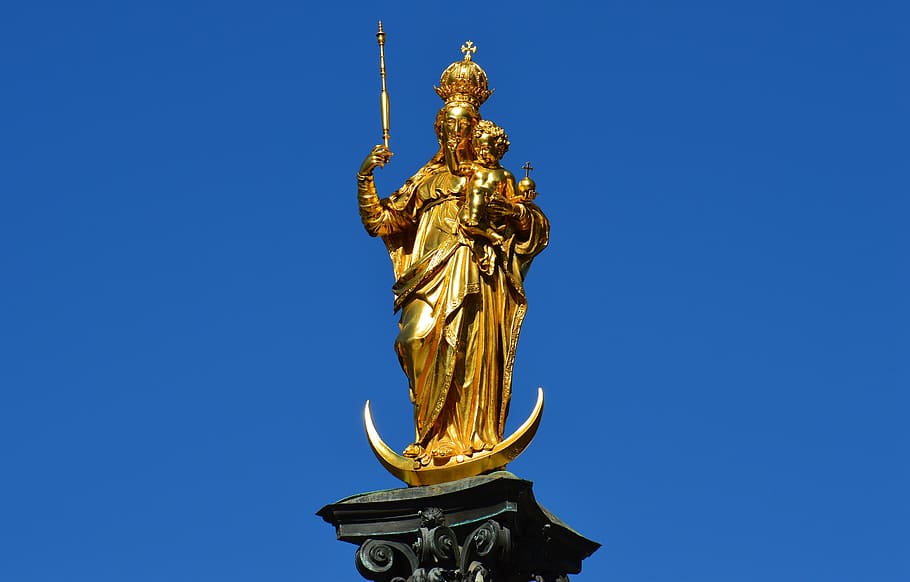 Munich, Marienplatz, Virgin Mary, statue, gold colored, clear sky, HD wallpaper