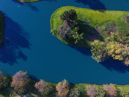 aerial view photography of body of water, top view of island HD wallpaper