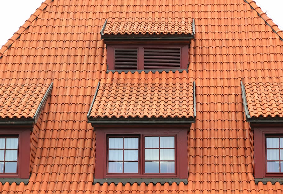 poland, torun, architecture, tiles, windows, building exterior HD wallpaper