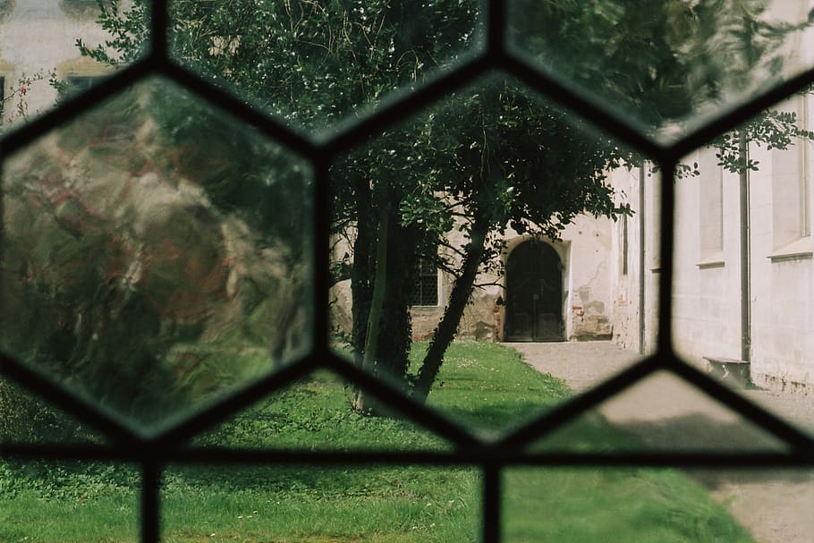 Window, Courtyard, Hof, historicized, monastery, abbey, monastery garden HD wallpaper
