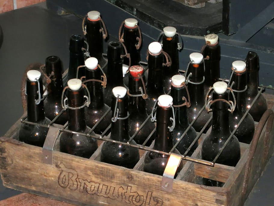 Beer, Bottles, Old, Museum, Historically, beer bottles, snap lock HD wallpaper