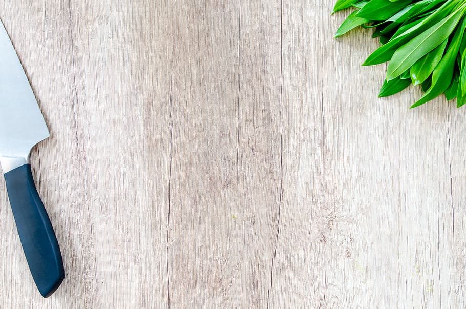 Bạn đã bao giờ tò mò về nền tảng gỗ đồng hồ bếp đẹp mắt trong thiết kế nội thất nhà bếp chưa? Với đường vân gỗ rõ nét và tông màu ấm áp, họa tiết này sẽ làm cho không gian nấu ăn của bạn trở nên nhẹ nhàng và sang trọng hơn. Hãy cùng khám phá hình ảnh tuyệt đẹp được ghi lại từ nền tảng gỗ đồng hồ bếp này nhé.