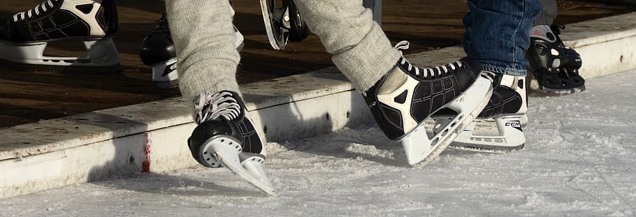 photography of people playing ice skates, drive, sport, winter, HD wallpaper