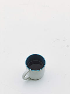 half filled black coffee, coffee cup, mug, drink, beverage, minimal HD wallpaper