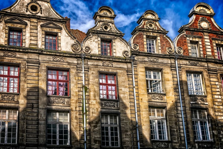 brown and beige building during daytime, home, facade, architecture HD wallpaper