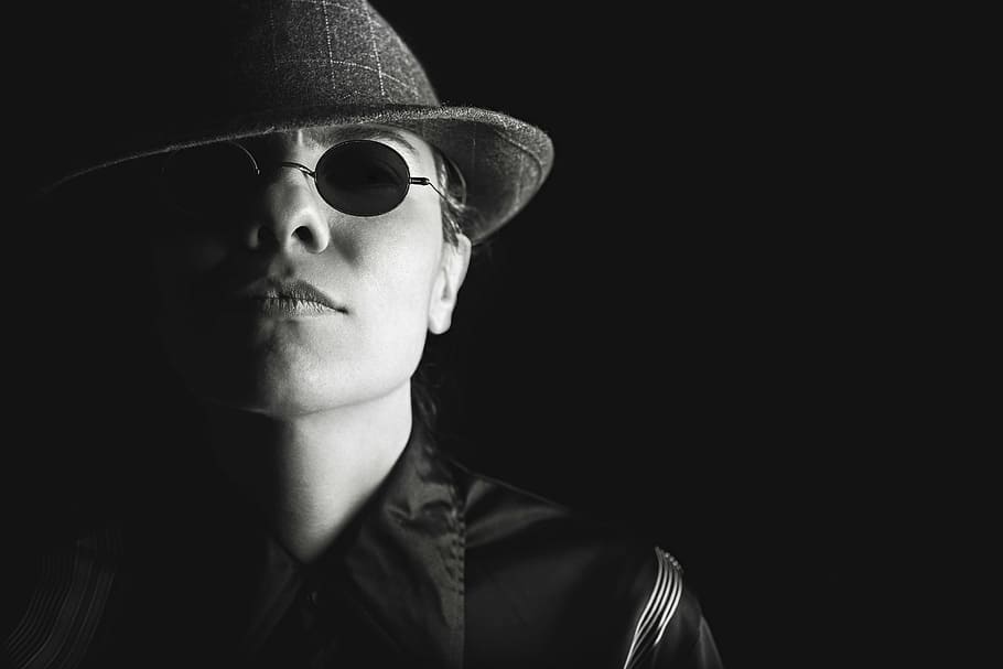 man wearing gray fedora hat, grayscale, photo, person, sunglasses HD wallpaper