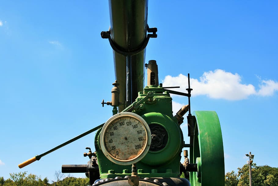 steam engine, black, green, smoke, stack, dials, wheels, power HD wallpaper