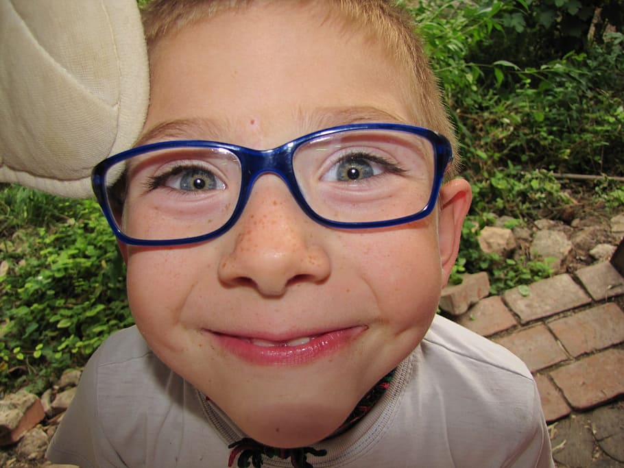 toddler in eyeglasses with blue frames, boy in blue, framed, sunglasses, HD wallpaper