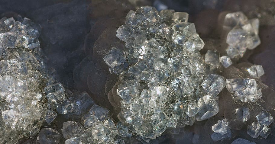 crystal, datolite, mineral, crystalline, stone, rock, sample HD wallpaper