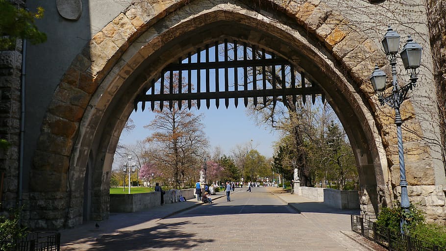 castle gate, budapest, architecture, day, built structure, sunlight HD wallpaper