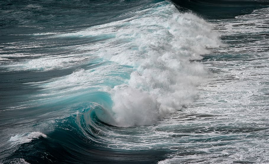 aerial view of ocean wave, sea waves during daytime, whitewater