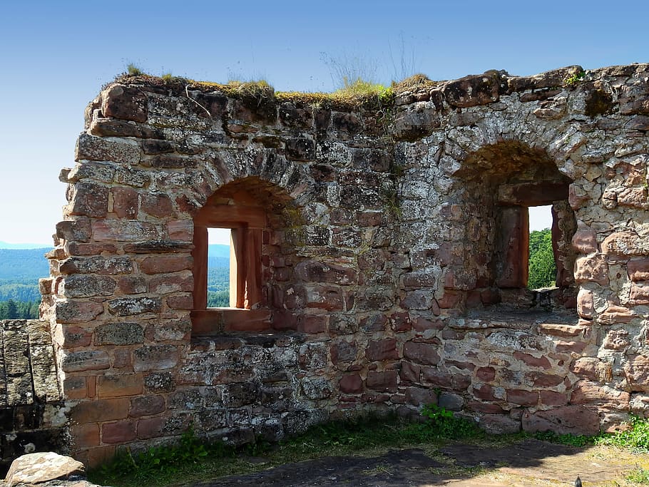 brown concrete ruin near body of water, castle, middle ages HD wallpaper