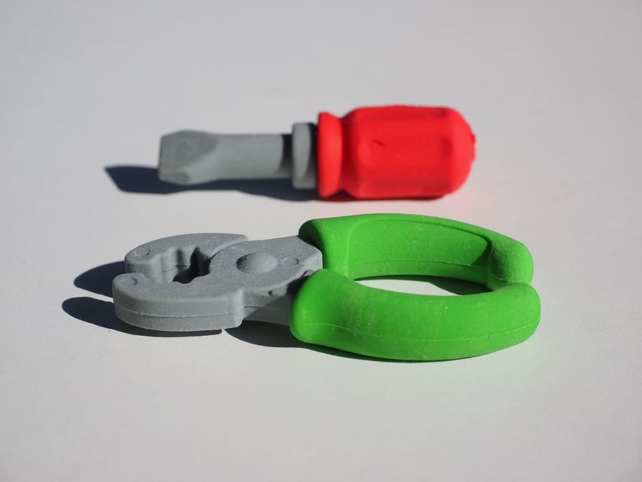tool, screwdriver, pliers, toys, red, green, craft, studio shot HD wallpaper