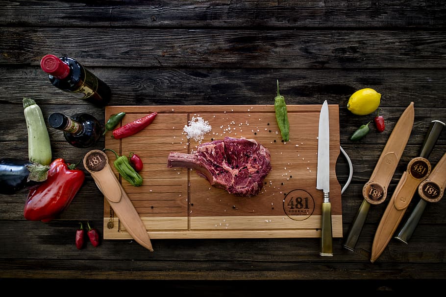 carne de exportation 481 de Uruguay, raw meat on cutting board