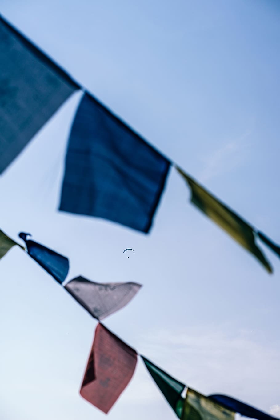 sky, blur, hanging, focus, close-up, cloth, no people, day, blue HD wallpaper