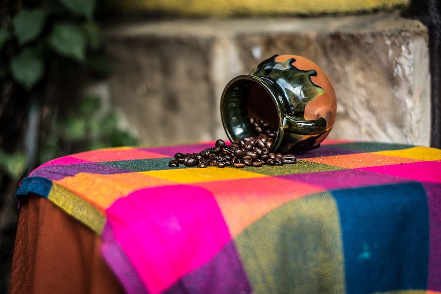 table, setup, cloth, ceramic, cup, mug, coffee bean, colorful HD wallpaper