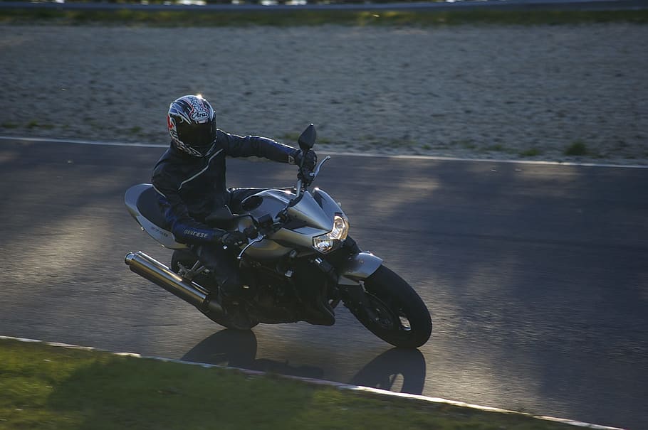 man ride on motorcycle, nürburgring, evening, water, transportation HD wallpaper