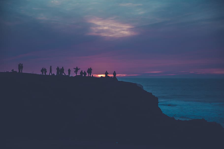 silhouette of people standing on hill during sunset, dusk, dark HD wallpaper