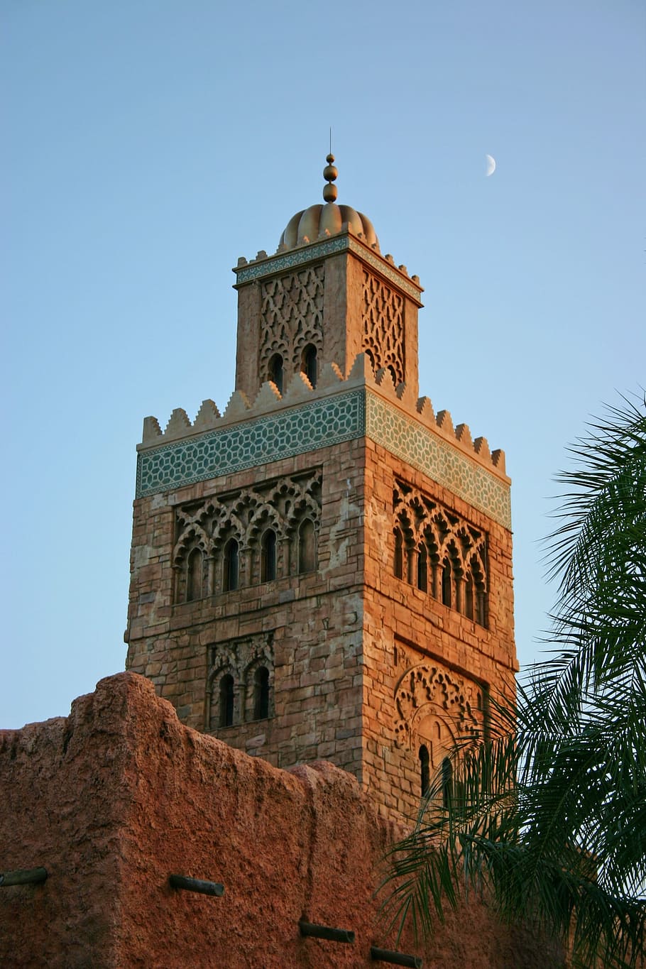 epcot, morocco, disney, sunset, moon, built structure, architecture HD wallpaper