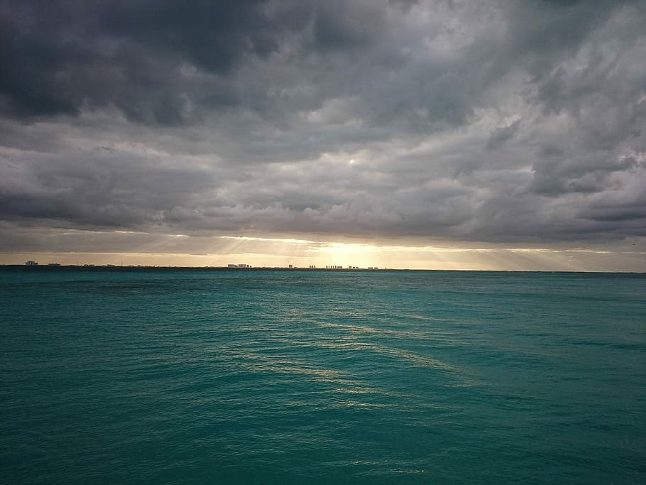 green body of water and white clouds, body of water, sunray, nature HD wallpaper