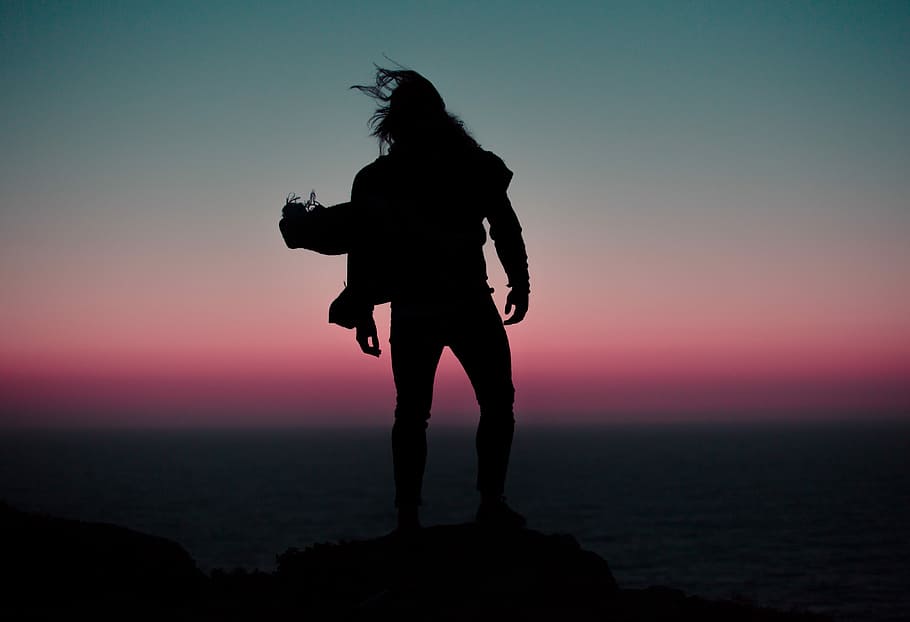 silhoutte of person standing on mountain, silhouette of man near body of water HD wallpaper
