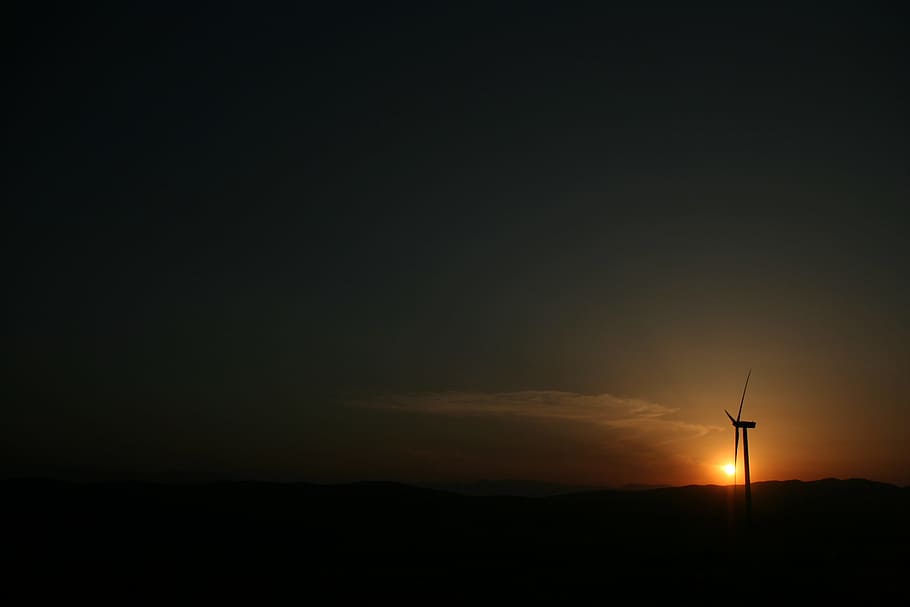 silhouette of windmill under golden hour, windmill on sunset HD wallpaper