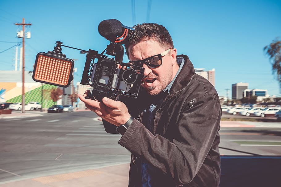 cameraman, guy, microphone, road, street, light, lens, male HD wallpaper