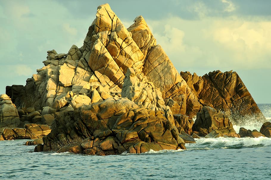 brown island, Rocks, Beach, Sea, Waves, Sunset, Ocean, landscape HD wallpaper
