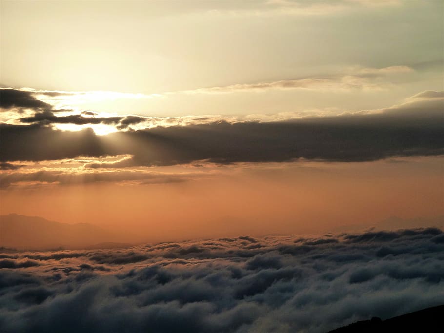birds eye photography of clouds, ocean waves under gray and white clouds at golden hour HD wallpaper