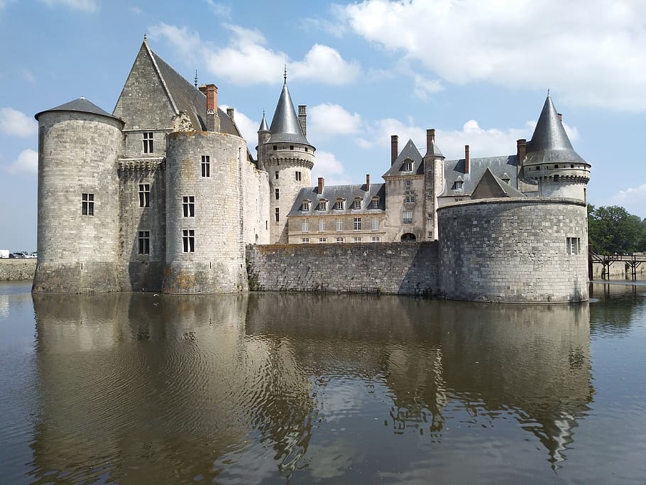 castle, sully, reflection, medieval, palace, architecture, gothic architecture HD wallpaper