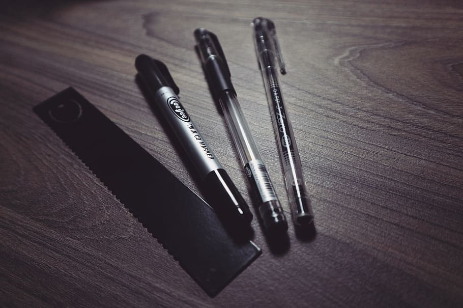 Three Ballpoint Pens and Black Ruler on Beige Wooden Surface, HD wallpaper