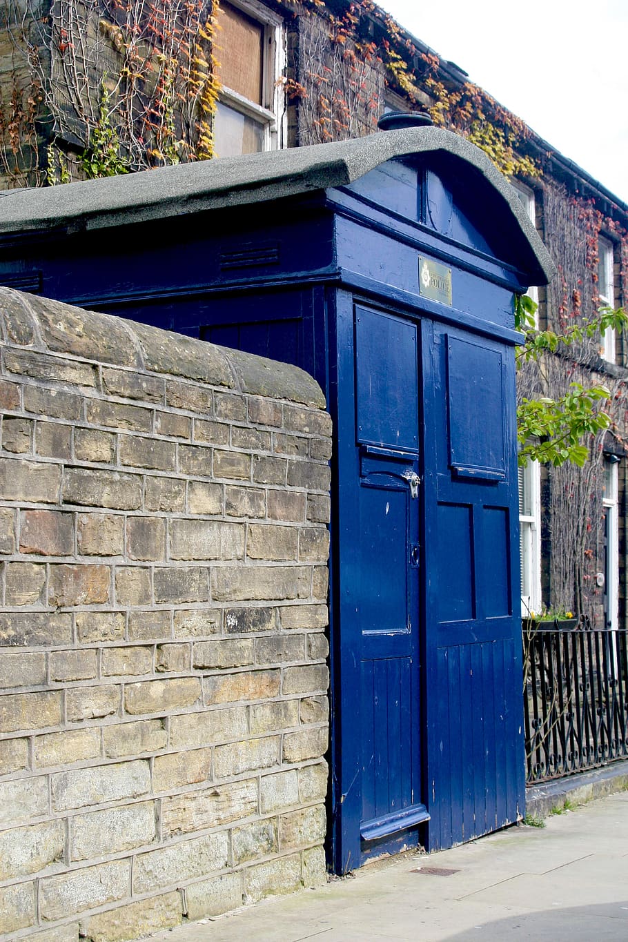police box, almondbury, west yorkshire, uk, history, secure, HD wallpaper