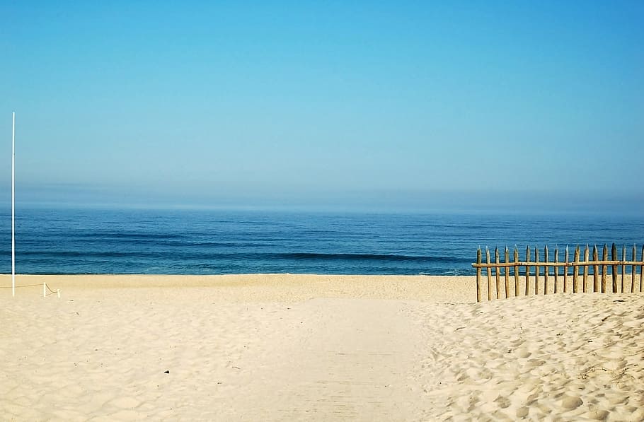 white sand and blue sea under blue sky, beach, quiaios, portugal, HD wallpaper