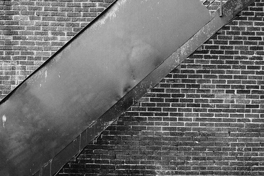 Bricks, Wall, Staircase, Black And White, city, urban, brick wall HD wallpaper