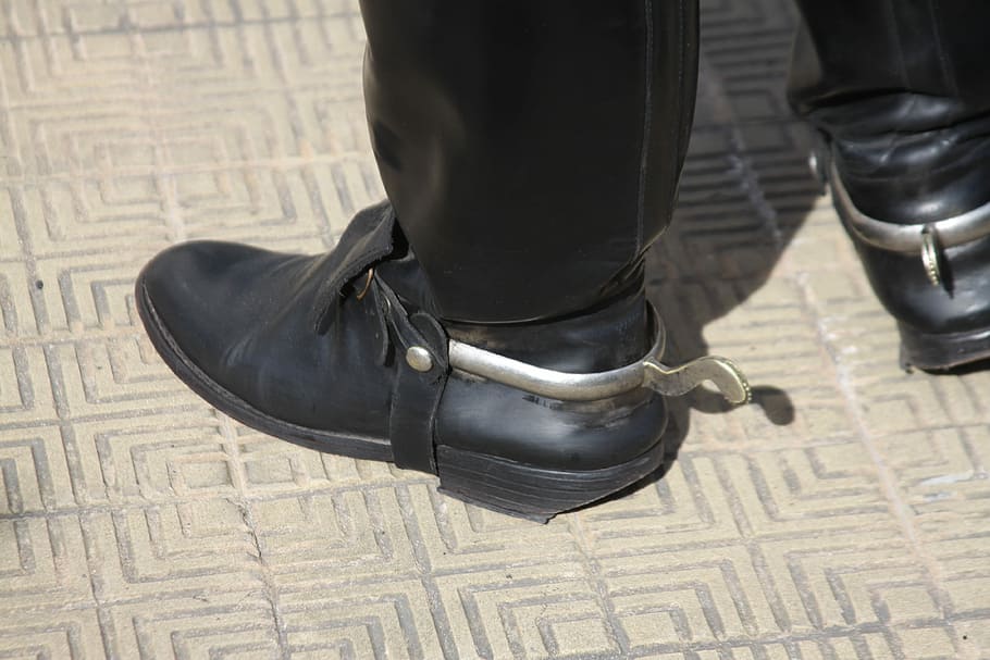 Grenadier, Boot, Spur, low section, indoors, day, human body part HD wallpaper
